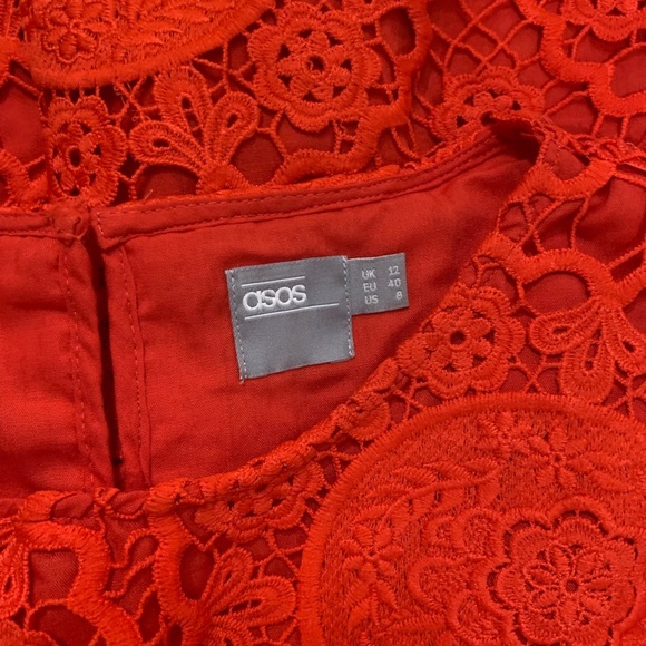 ASOS cold shoulder lace dress, size 8. - Picture 4 of 5